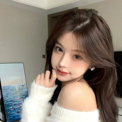 顽皮豹在树林里